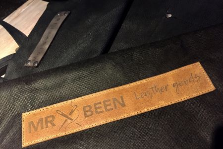 Gepersonaliseerd leren schort van MR. BEEN! 4